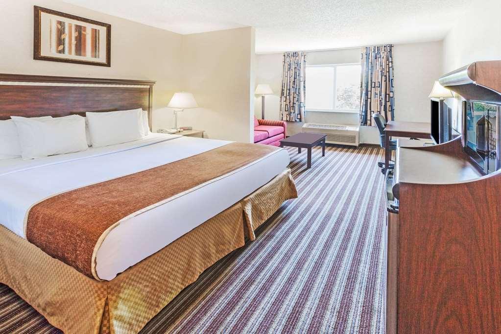 Days Inn & Suites By Wyndham Vancouver Værelse billede