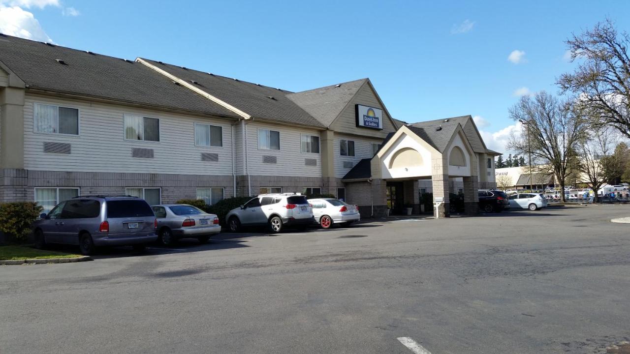 Days Inn & Suites By Wyndham Vancouver Eksteriør billede